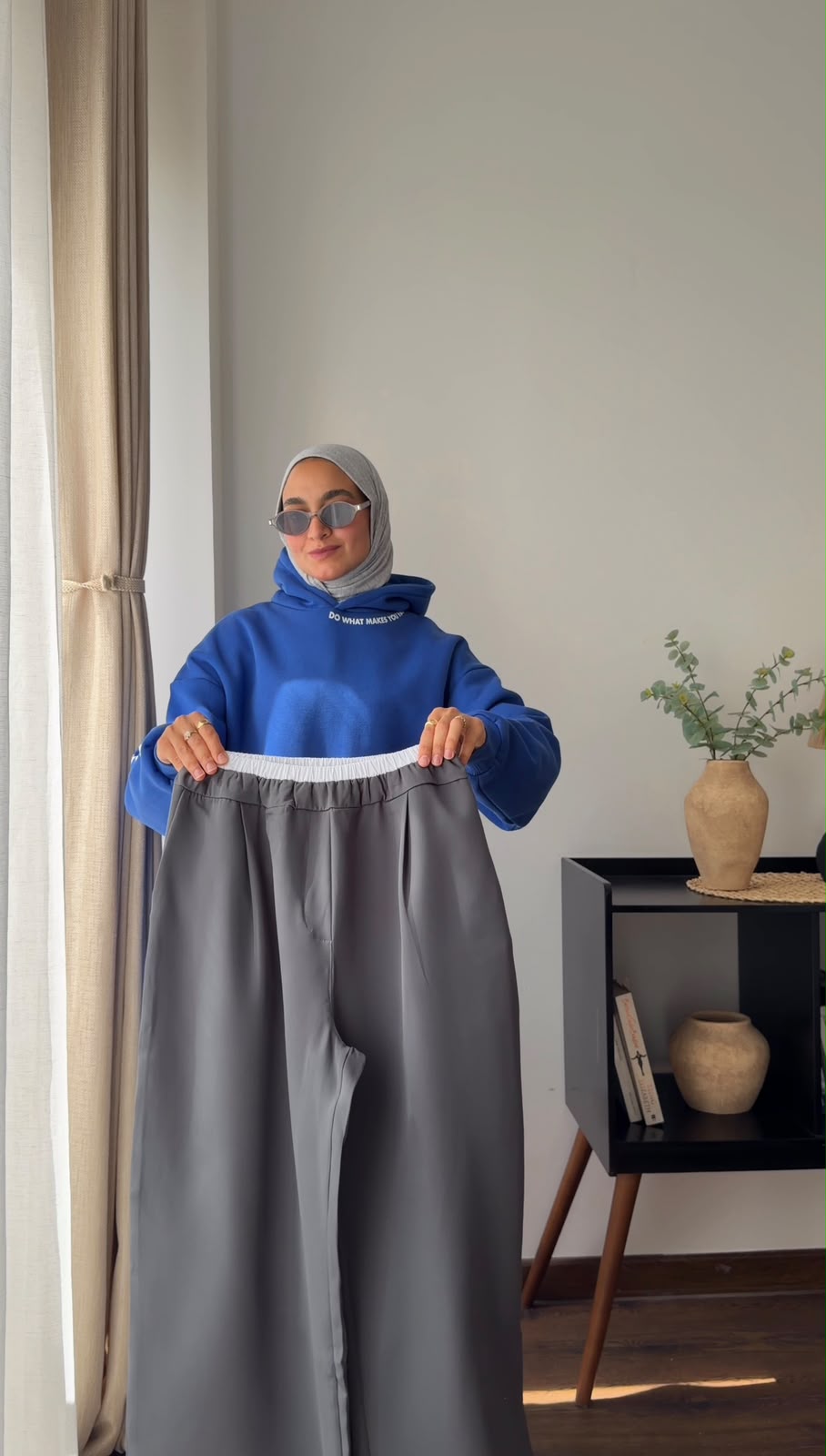 Woman Grey waistband pants